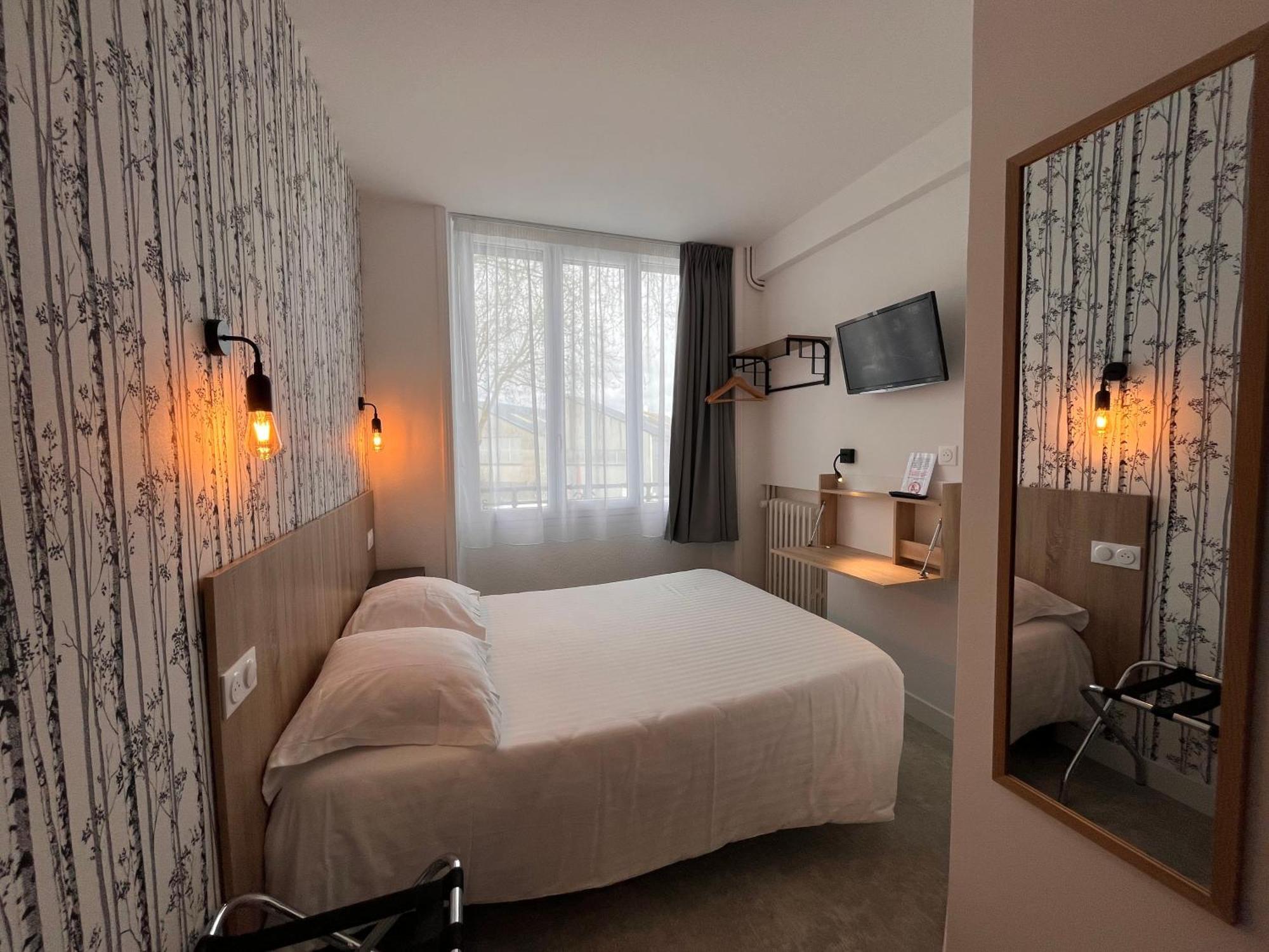Hotel Le Keroman ロリアン エクステリア 写真