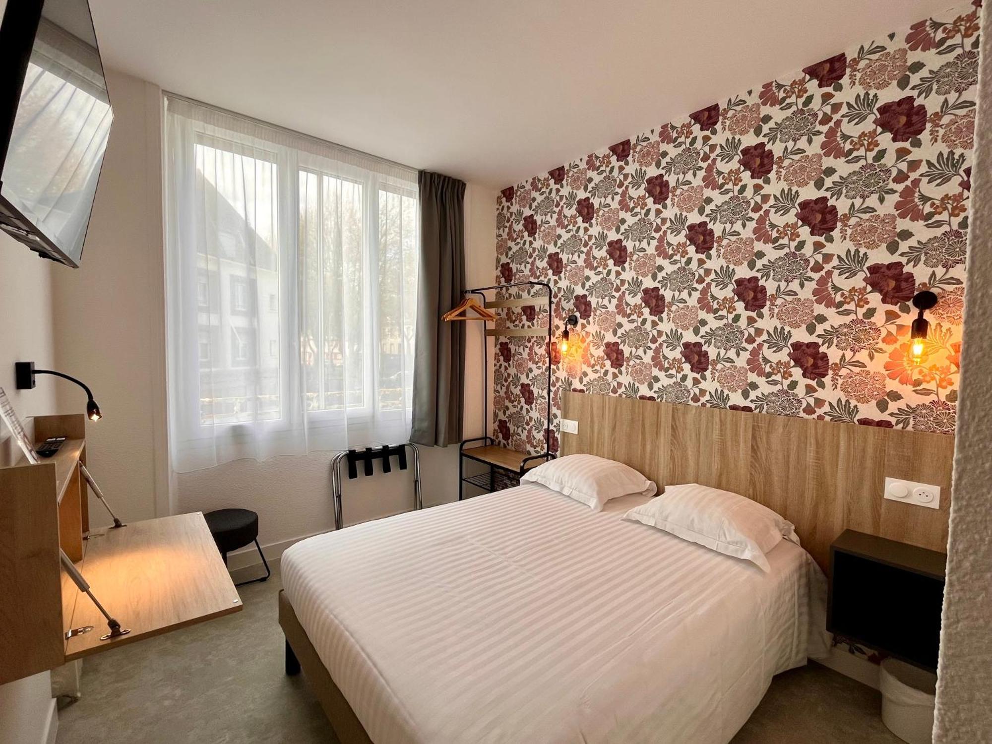 Hotel Le Keroman ロリアン エクステリア 写真
