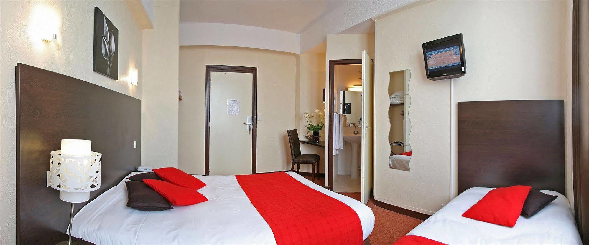 Hotel Le Keroman ロリアン エクステリア 写真